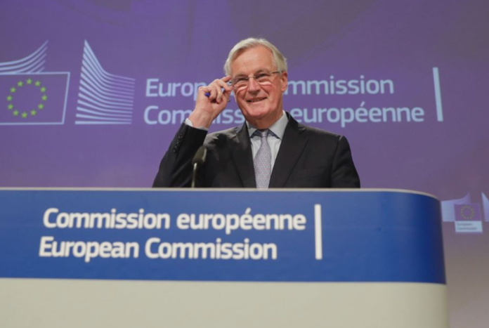 Michel Barnier es nombrado primer ministro de Francia en medio de protestas